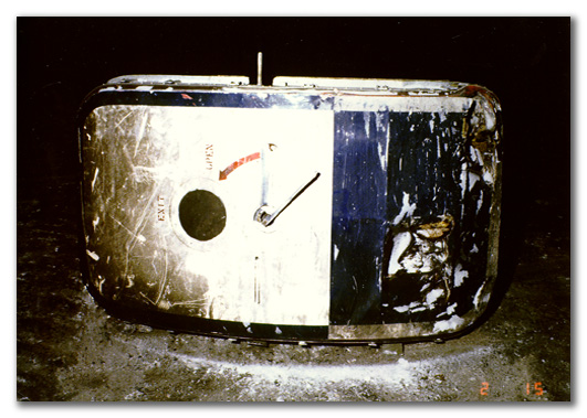 Figure DO6. Exterior of damaged door